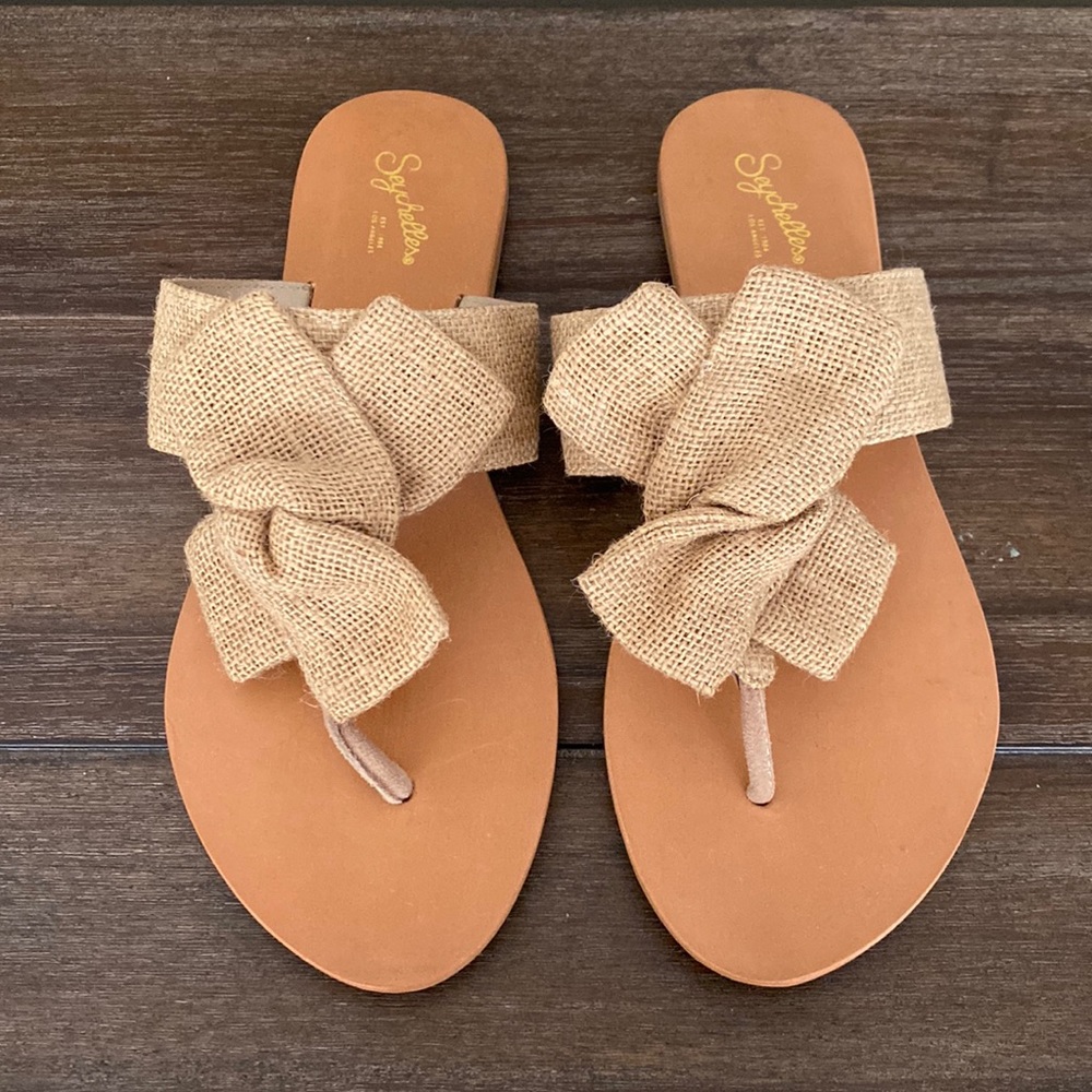 Seychelles burlap bow sandals size 10